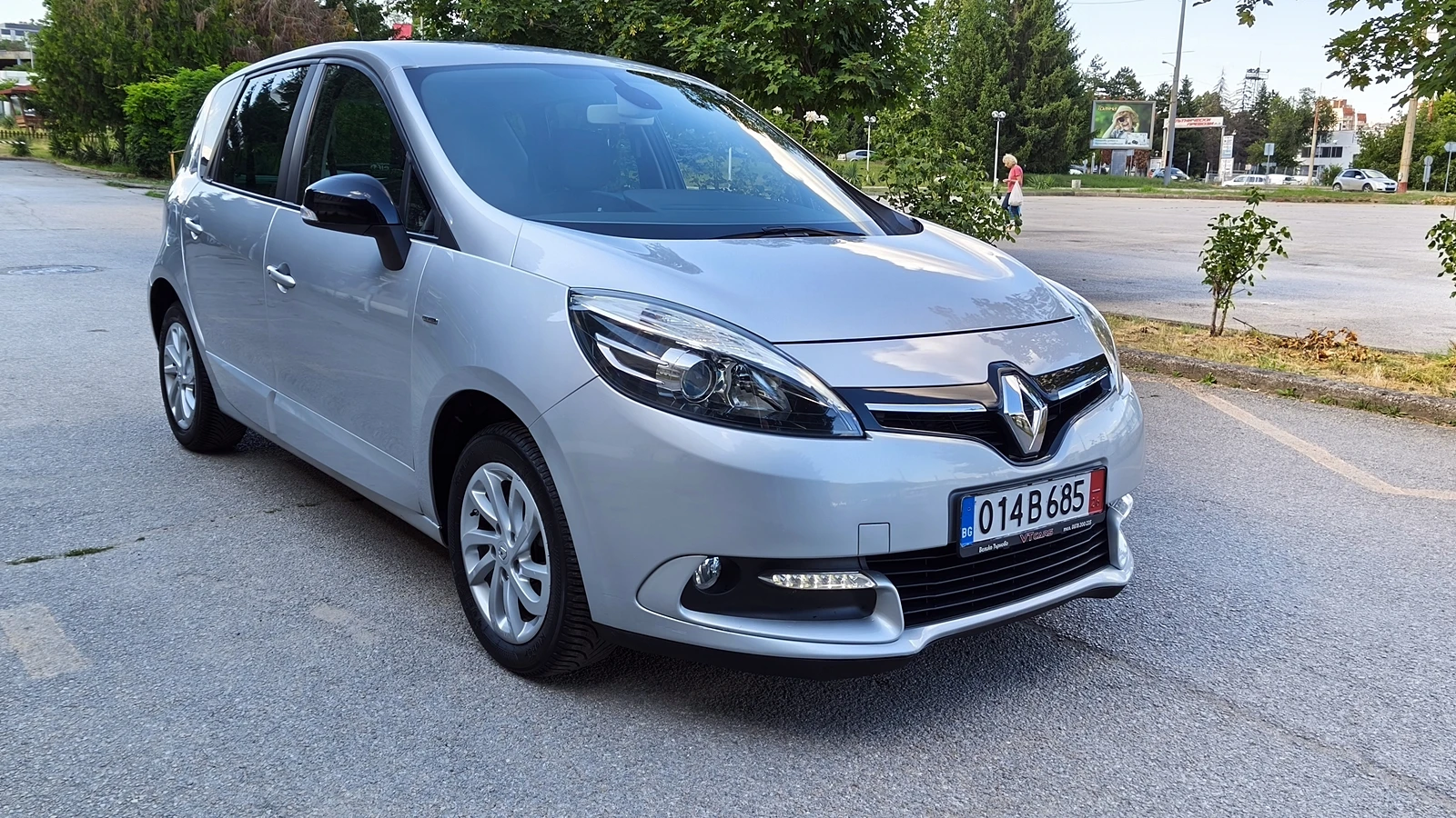 Renault Scenic 1.6i Face 122000km, снимка 7 - Автомобили и джипове - 55315328