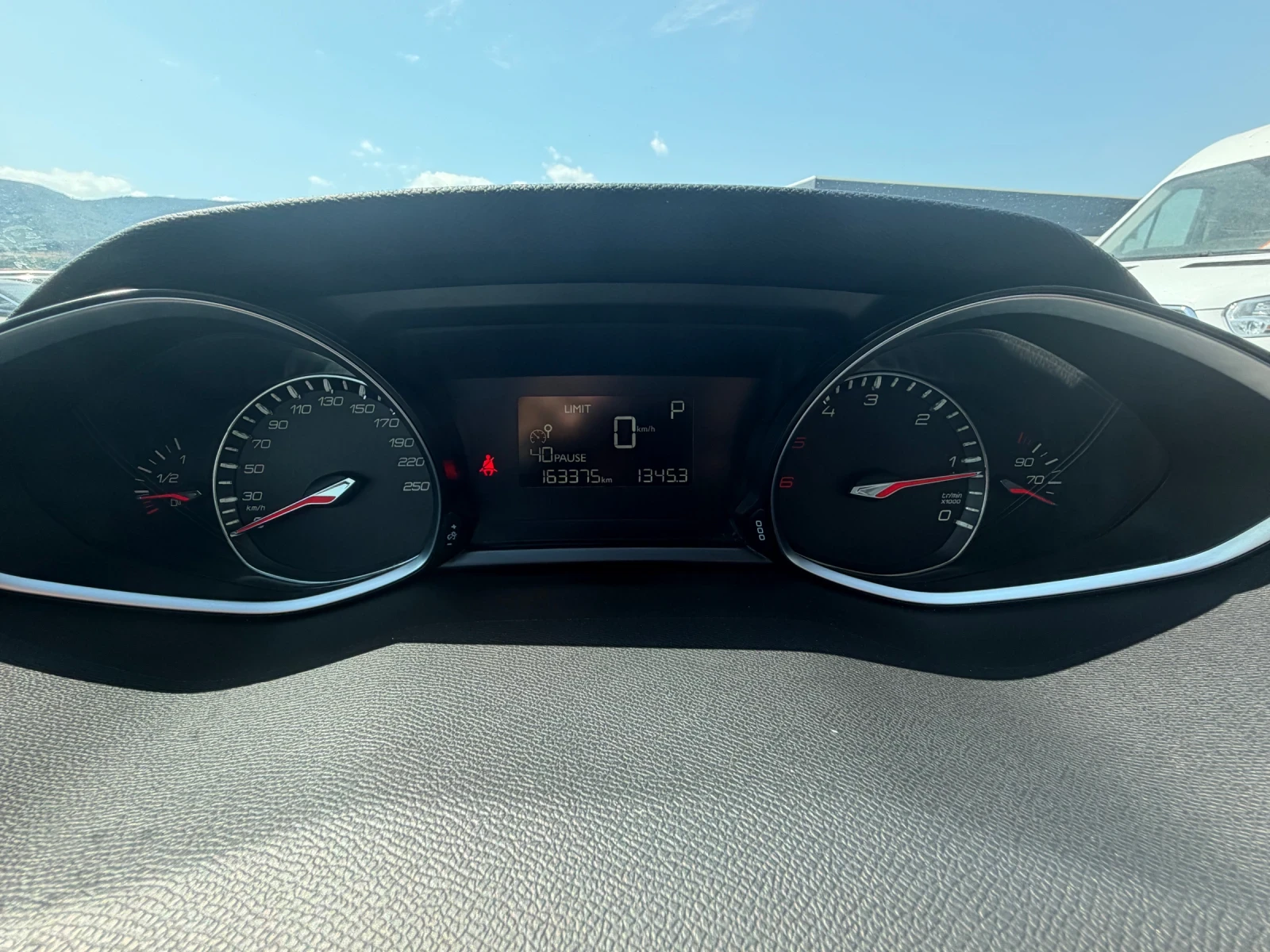 Peugeot 308 Нов внос от Белгия//Топ//Масаж, снимка 11 - Автомобили и джипове - 55830797