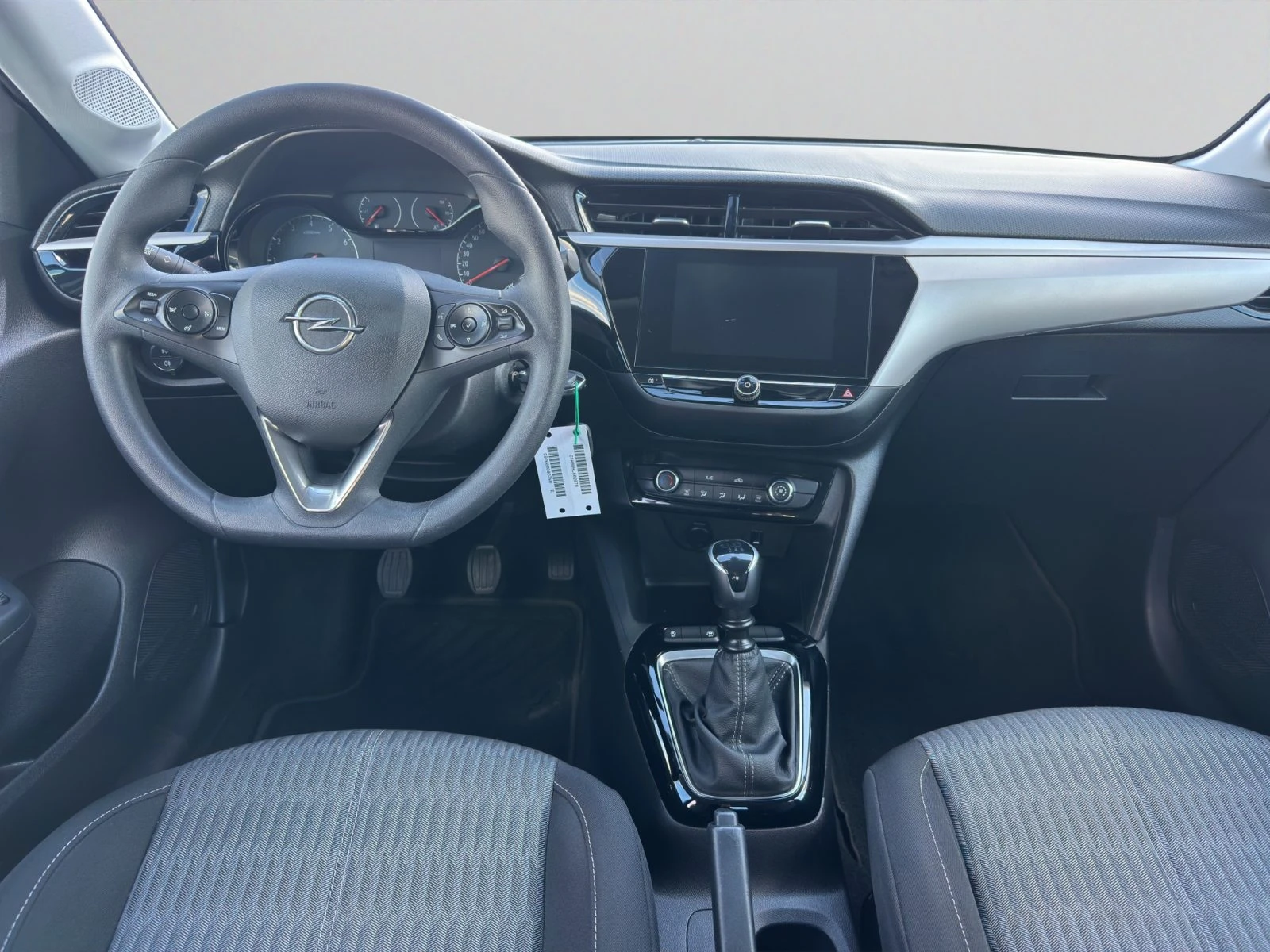 Opel Corsa Edition 1.2 ������ (74kW/100 �.�.) MT6 2112003O | Mobile.bg � ����������� 9
