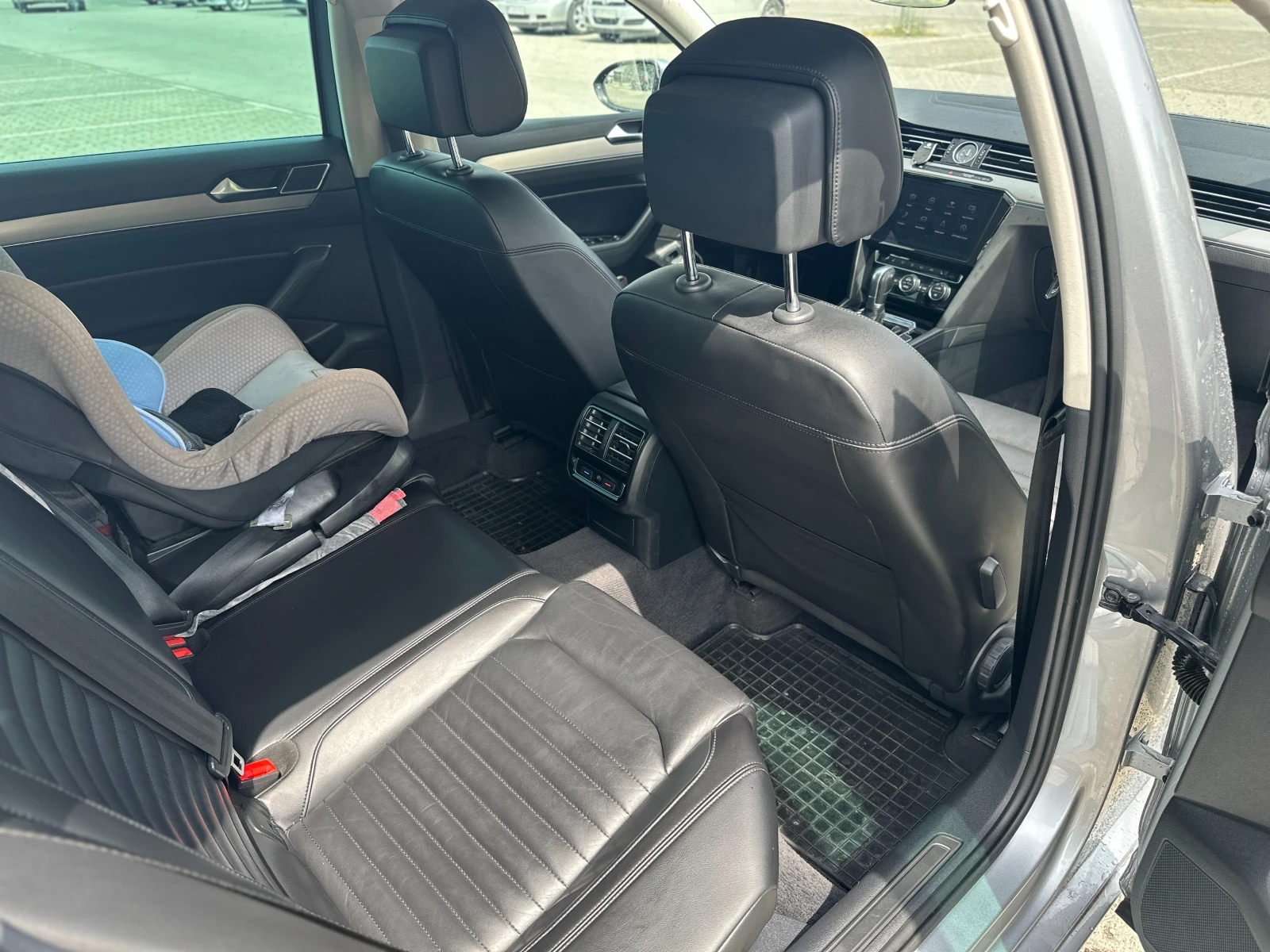 VW Passat 2.0TDI, снимка 5 - Автомобили и джипове - 56432102