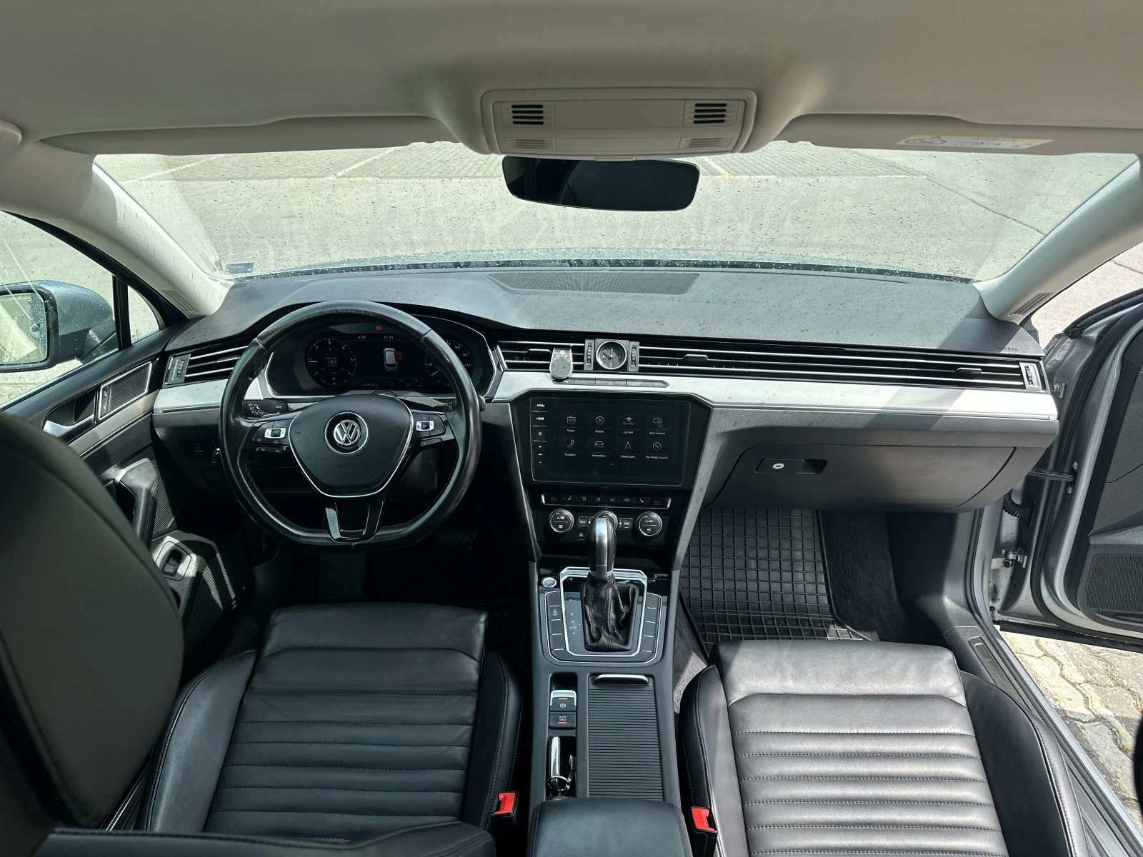 VW Passat 2.0TDI, снимка 4 - Автомобили и джипове - 56432102