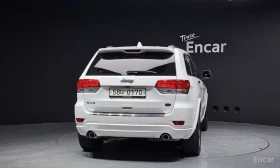 Jeep Grand cherokee OVERLAND* КОЖА* ПОДГРЕВ* ОБДУХВАНЕ* КАМЕРА* НАВИ* , снимка 4