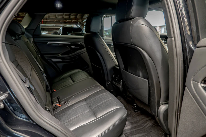 Land Rover Range Rover Evoque P180 R-Dynamic S/Обдухване/Камера 360/Lane Assist, снимка 9 - Автомобили и джипове - 50854886