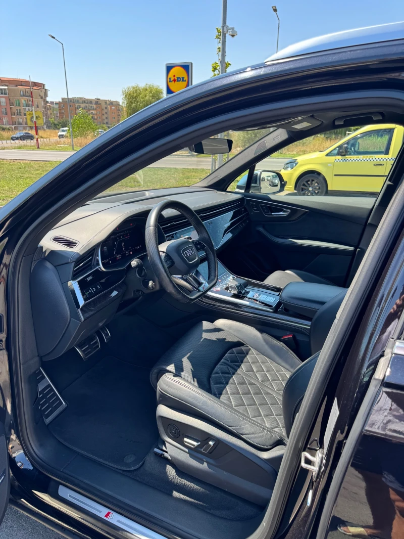 Audi SQ7 Завиващ заден мост Нощно Head-Up Всички асистенти, снимка 7 - Автомобили и джипове - 52452454