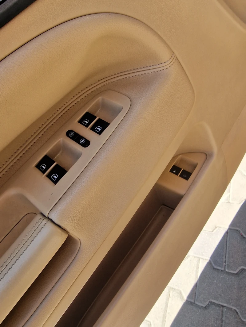 VW Touareg SUV, снимка 5 - Автомобили и джипове - 51339580