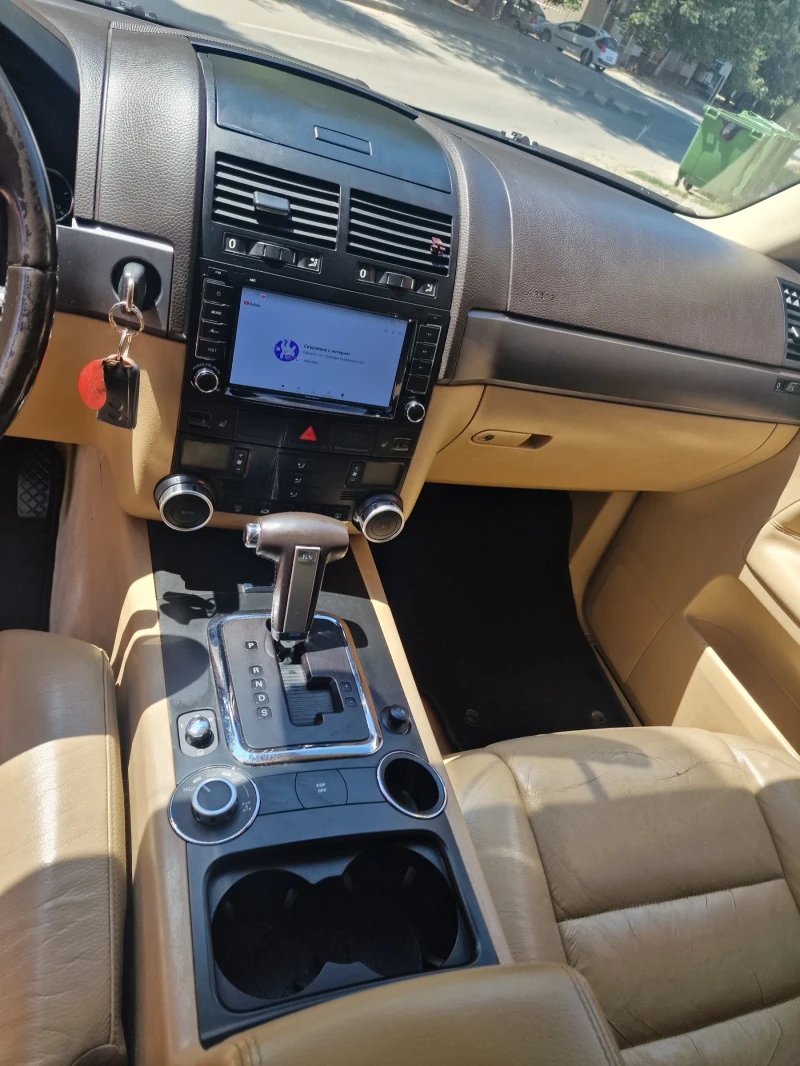 VW Touareg SUV, снимка 8 - Автомобили и джипове - 51339580