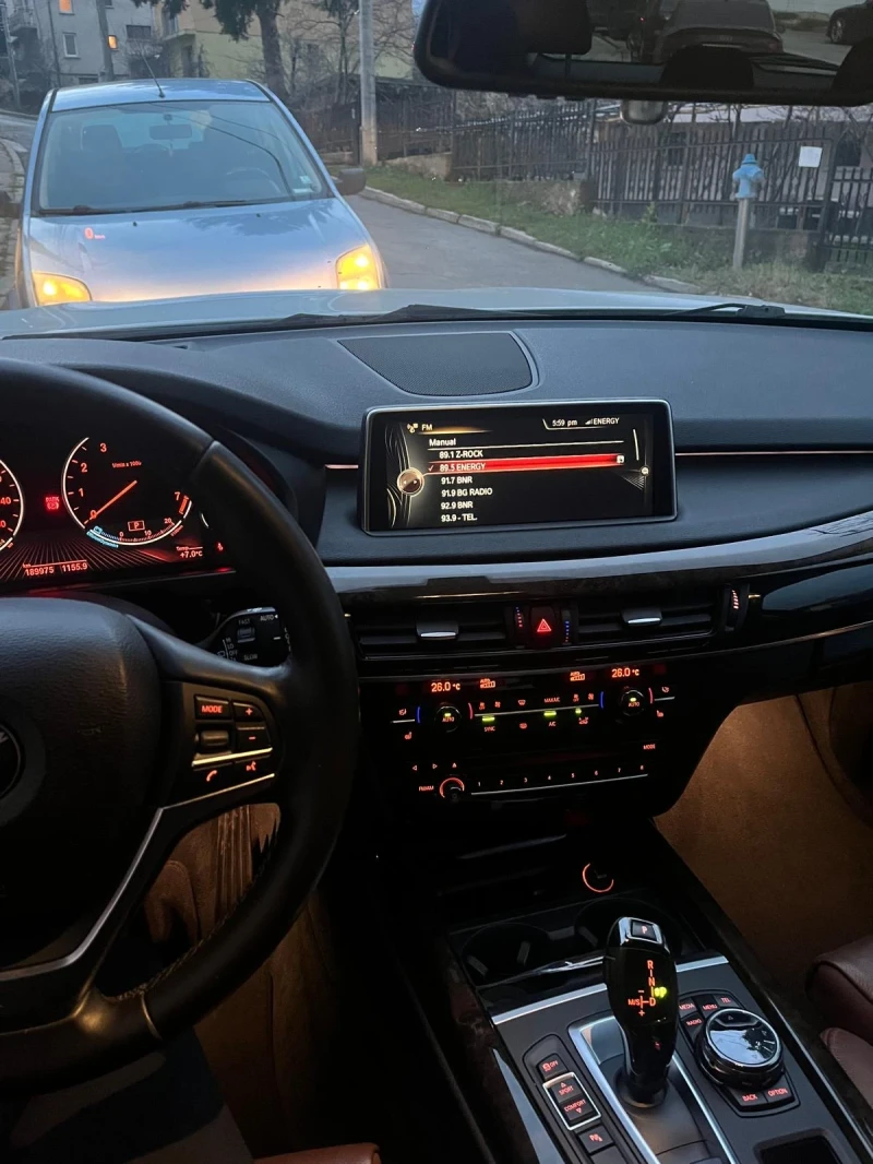 BMW X5 50i , снимка 4 - Автомобили и джипове - 52679373