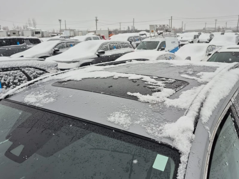 Toyota Rav4 * HYBRID XLE * CARFAX * БЕЗ ПЪРВОНАЧАЛНА ВНОСКА, снимка 16 - Автомобили и джипове - 52873787