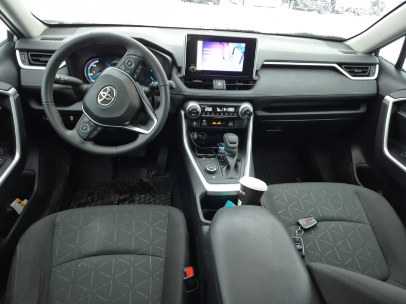 Toyota Rav4 * HYBRID XLE * CARFAX * БЕЗ ПЪРВОНАЧАЛНА ВНОСКА, снимка 10 - Автомобили и джипове - 52873787