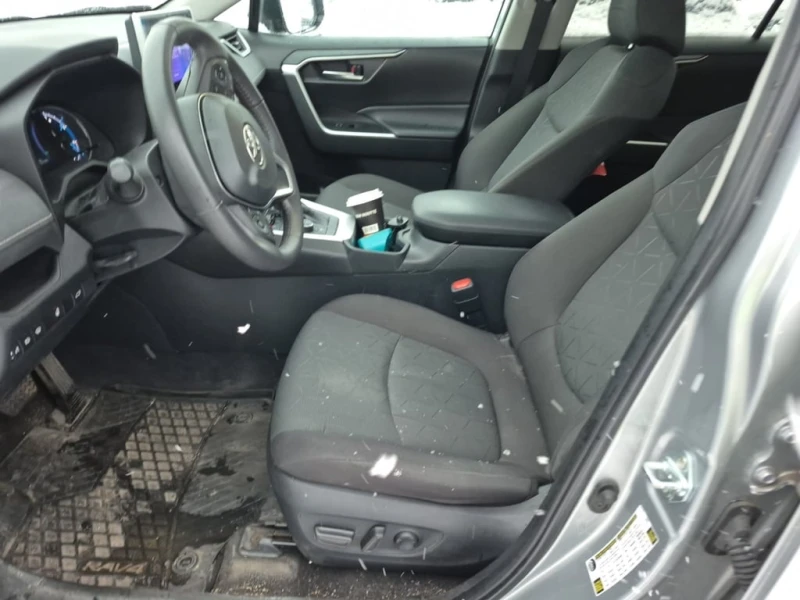 Toyota Rav4 * HYBRID XLE * CARFAX * БЕЗ ПЪРВОНАЧАЛНА ВНОСКА, снимка 5 - Автомобили и джипове - 52873787