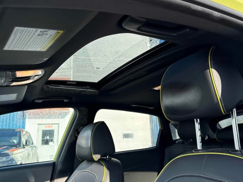 Hyundai Kona * Ultimate * CARFAX * БЕЗ ПЪРВОНАЧАЛНА ВНОСКА, снимка 11 - Автомобили и джипове - 52910477