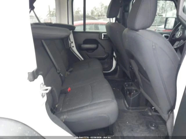 Jeep Wrangler UNLIMITED WILLYS 4X4, снимка 11 - Автомобили и джипове - 53720322