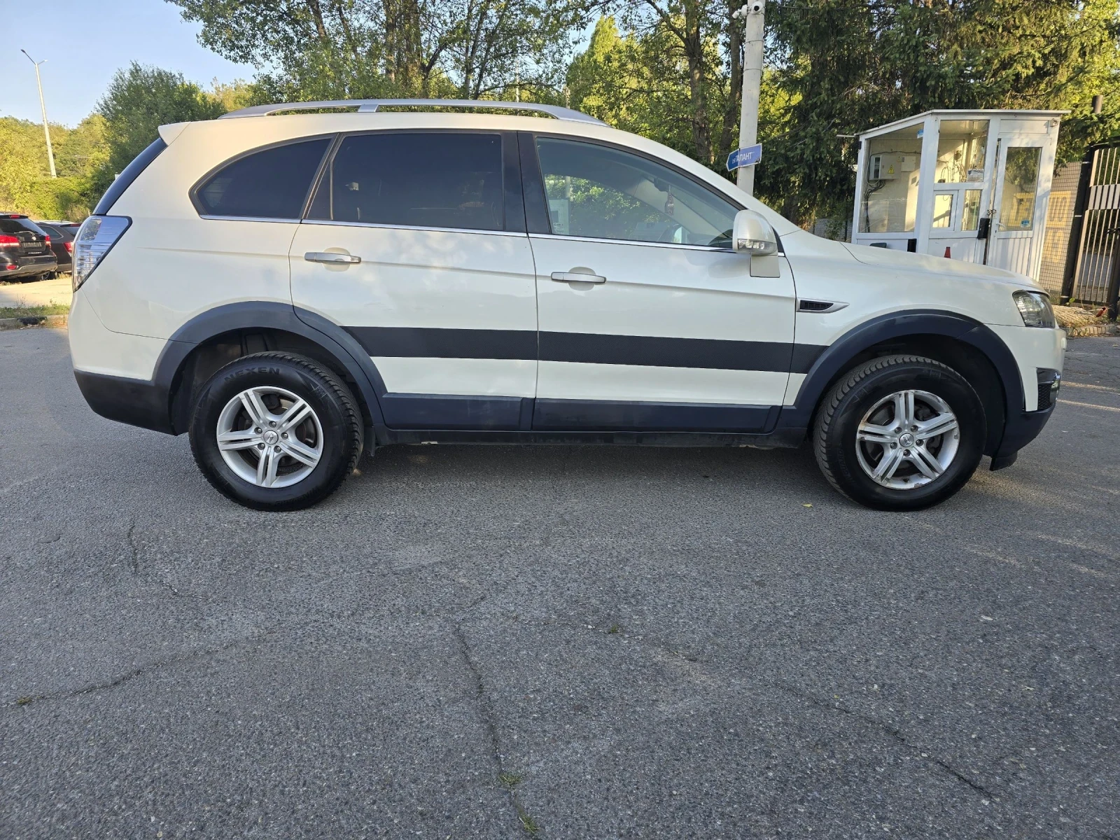 Chevrolet Captiva 2.2D/4Х4/АВТ./КОЖА/185КС - изображение 7