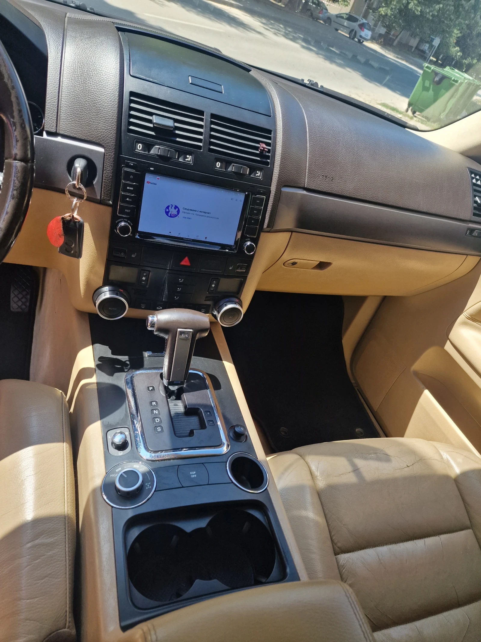 VW Touareg SUV - изображение 8