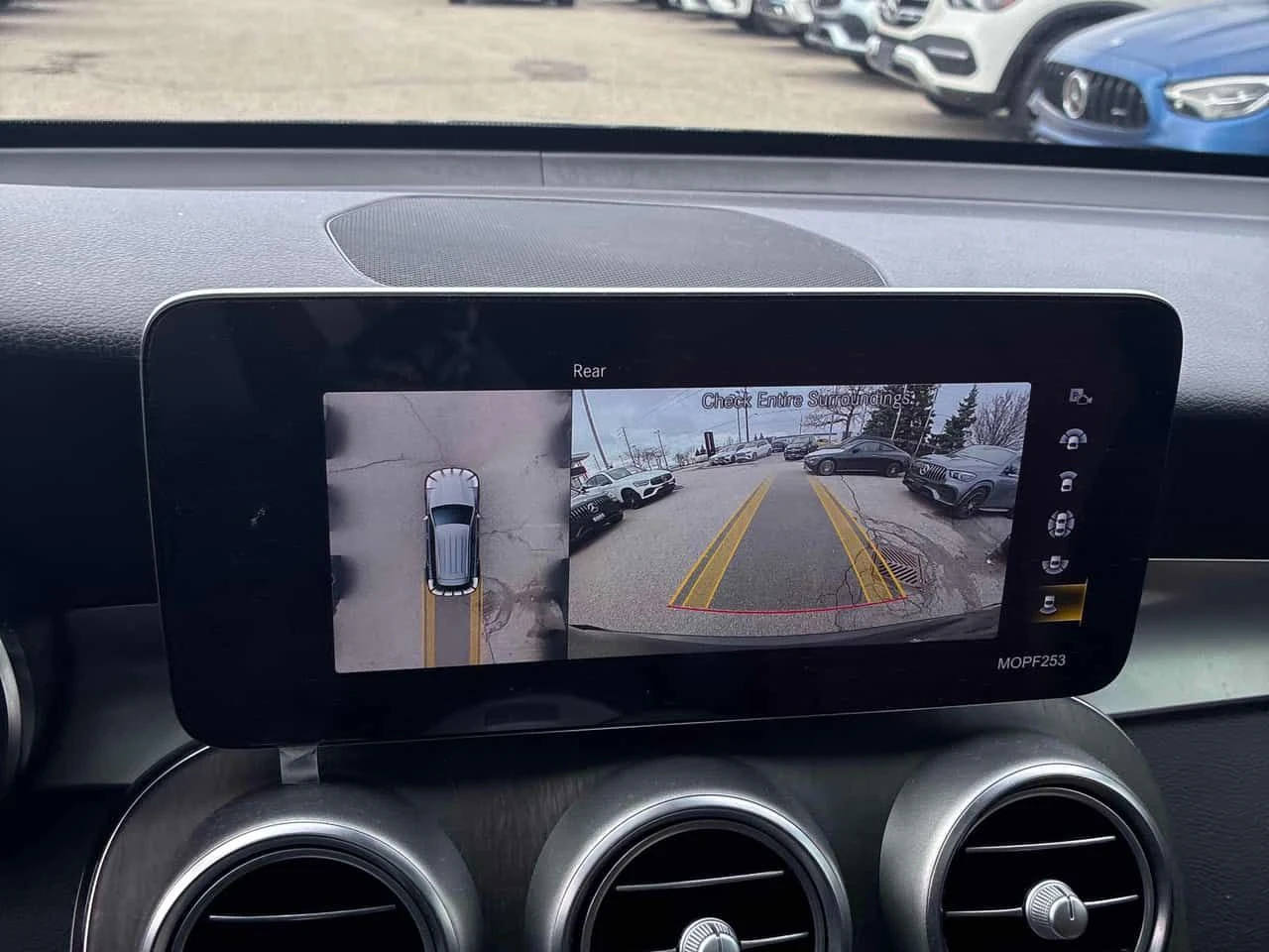 Mercedes-Benz GLC 300 CARFAX/360/ПАНОРАМА/ПОДГРЕВИ, снимка 10 - Автомобили и джипове - 53979482