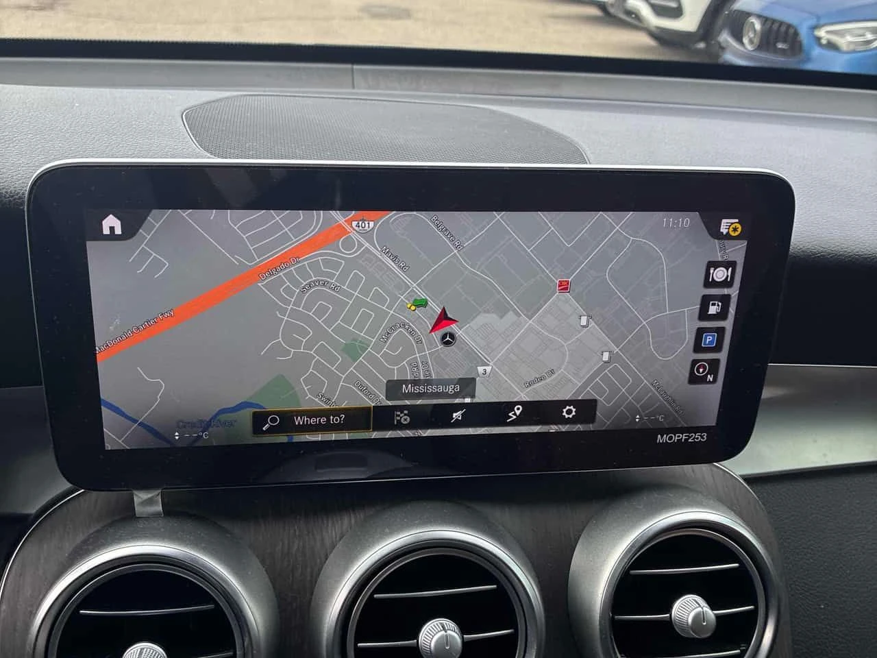 Mercedes-Benz GLC 300 CARFAX/360/ПАНОРАМА/ПОДГРЕВИ, снимка 12 - Автомобили и джипове - 53979482