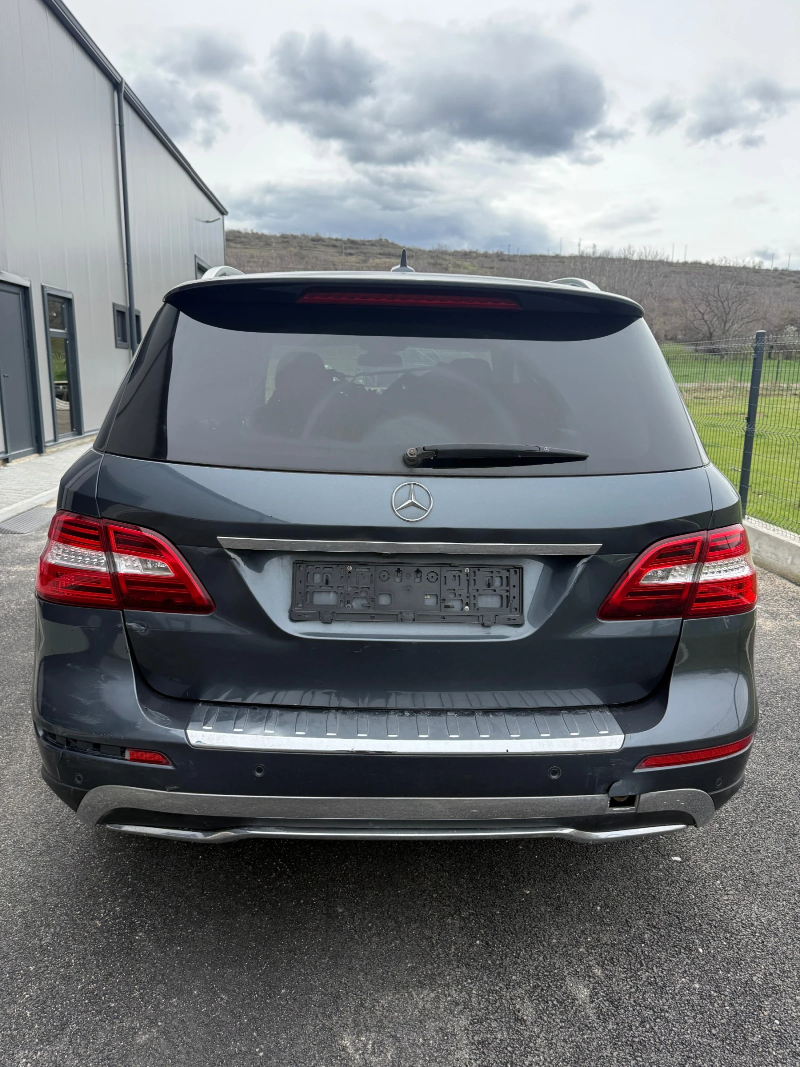 Mercedes-Benz ML 350, снимка 11 - Автомобили и джипове - 54034155