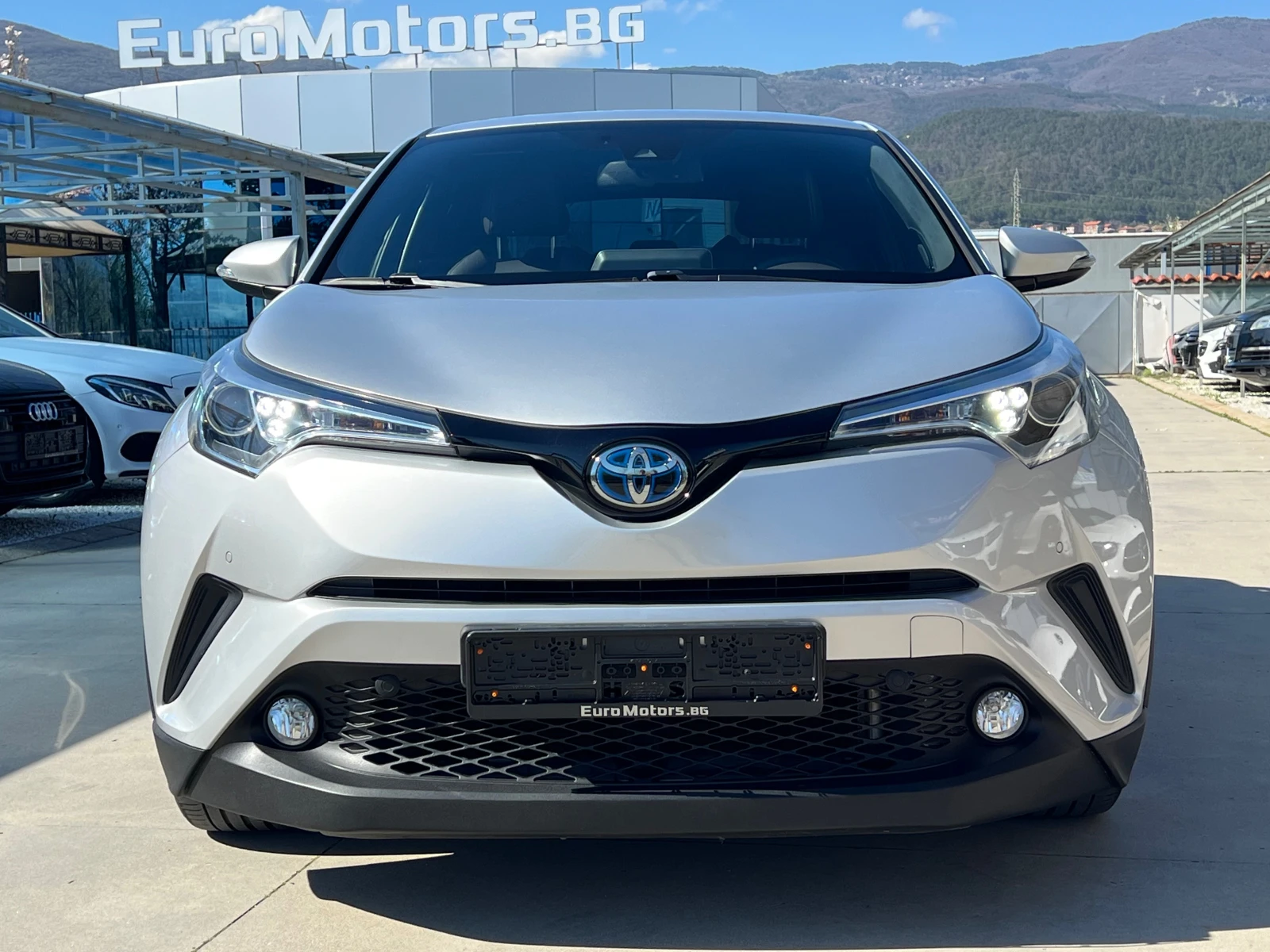 Toyota C-HR 1.8HYBRID, LOUNGE, FULL SERVICE TOYOTA, DISTR, CAM, снимка 2 - Автомобили и джипове - 54114964