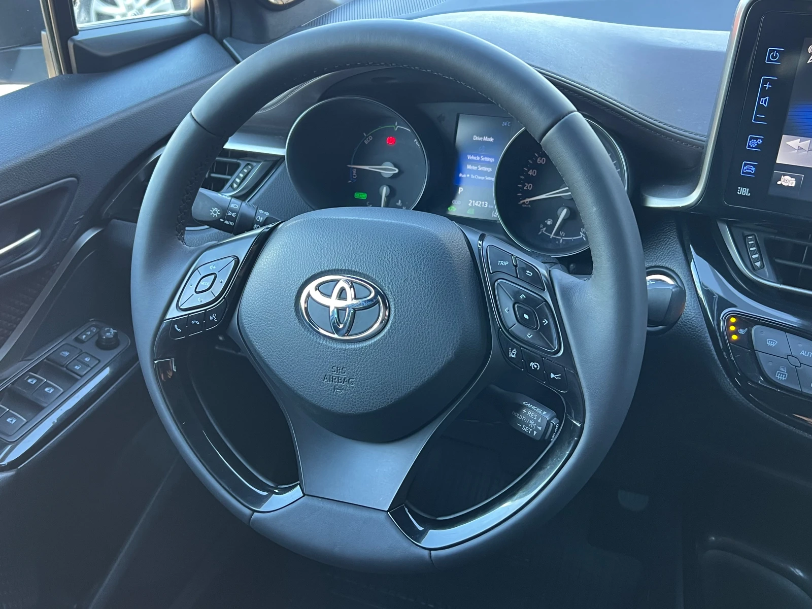 Toyota C-HR 1.8HYBRID, LOUNGE, FULL SERVICE TOYOTA, DISTR, CAM, снимка 11 - Автомобили и джипове - 54114964