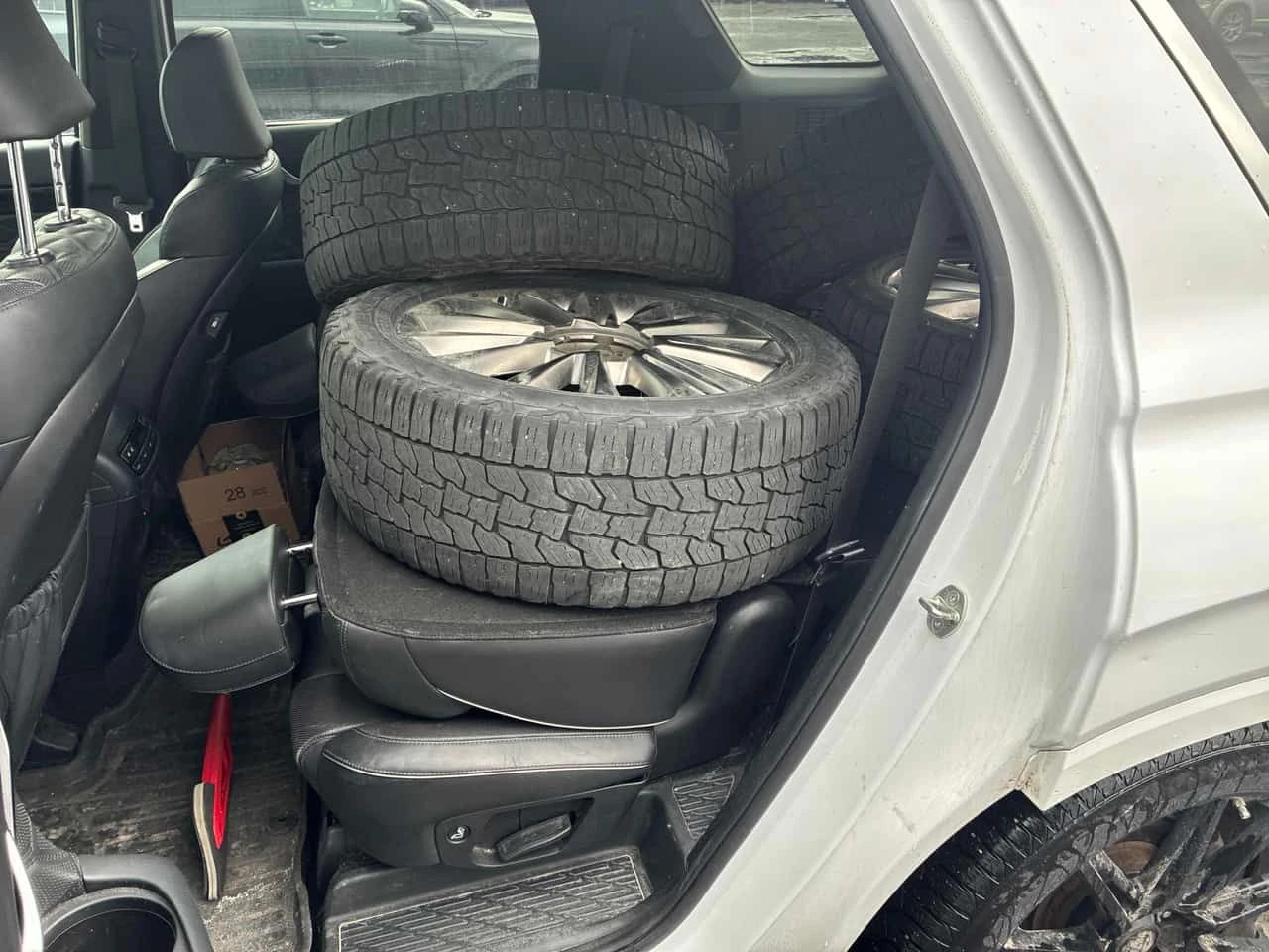 Hyundai Palisade * Ultimate * CARFAX * 360 * ПАНОРАМА * + ГУМИ, снимка 13 - Автомобили и джипове - 54158111