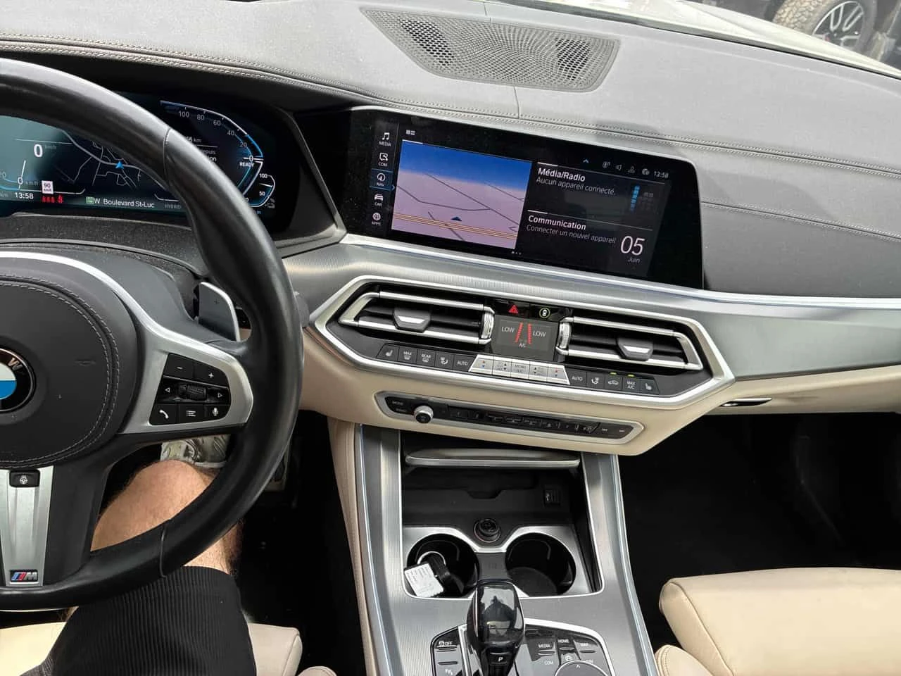 BMW X5 * xDrive45e* M-sport* БЕЗ ЗАБЕЛЕЖКИ* , снимка 9 - Автомобили и джипове - 54804254