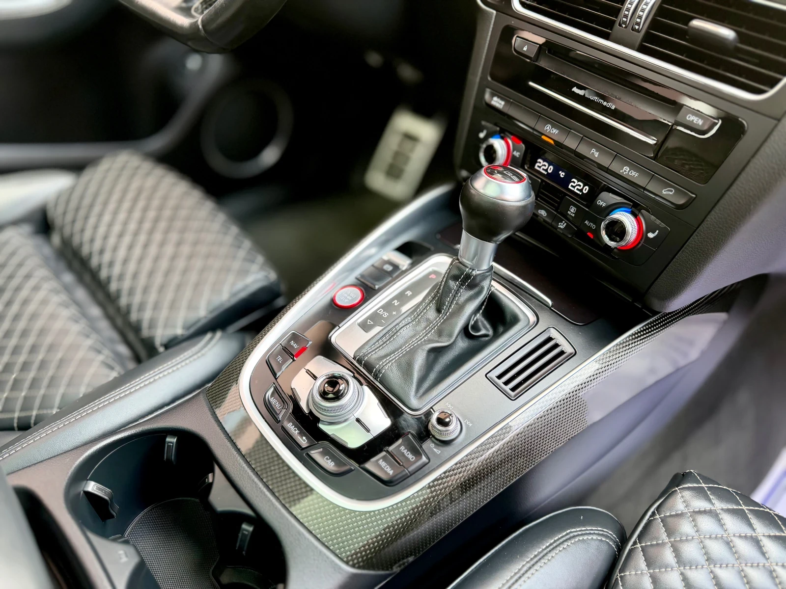 Audi SQ5 Competition Plus * FULL* , снимка 16 - Автомобили и джипове - 55075381