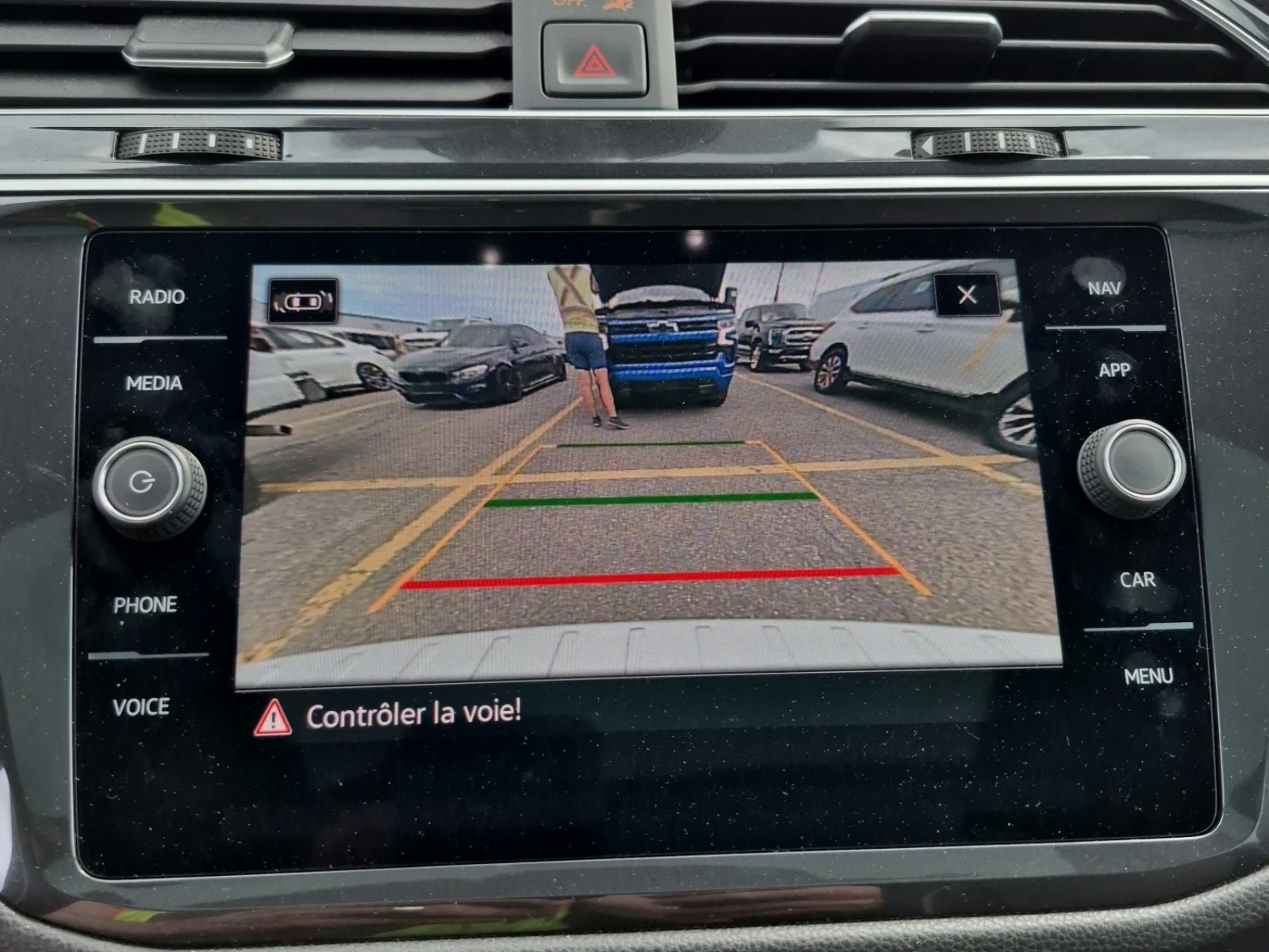 VW Tiguan HIGHLINE R-LINE * * CARFAX * * АВТО КРЕДИТ * * , снимка 8 - Автомобили и джипове - 55132916