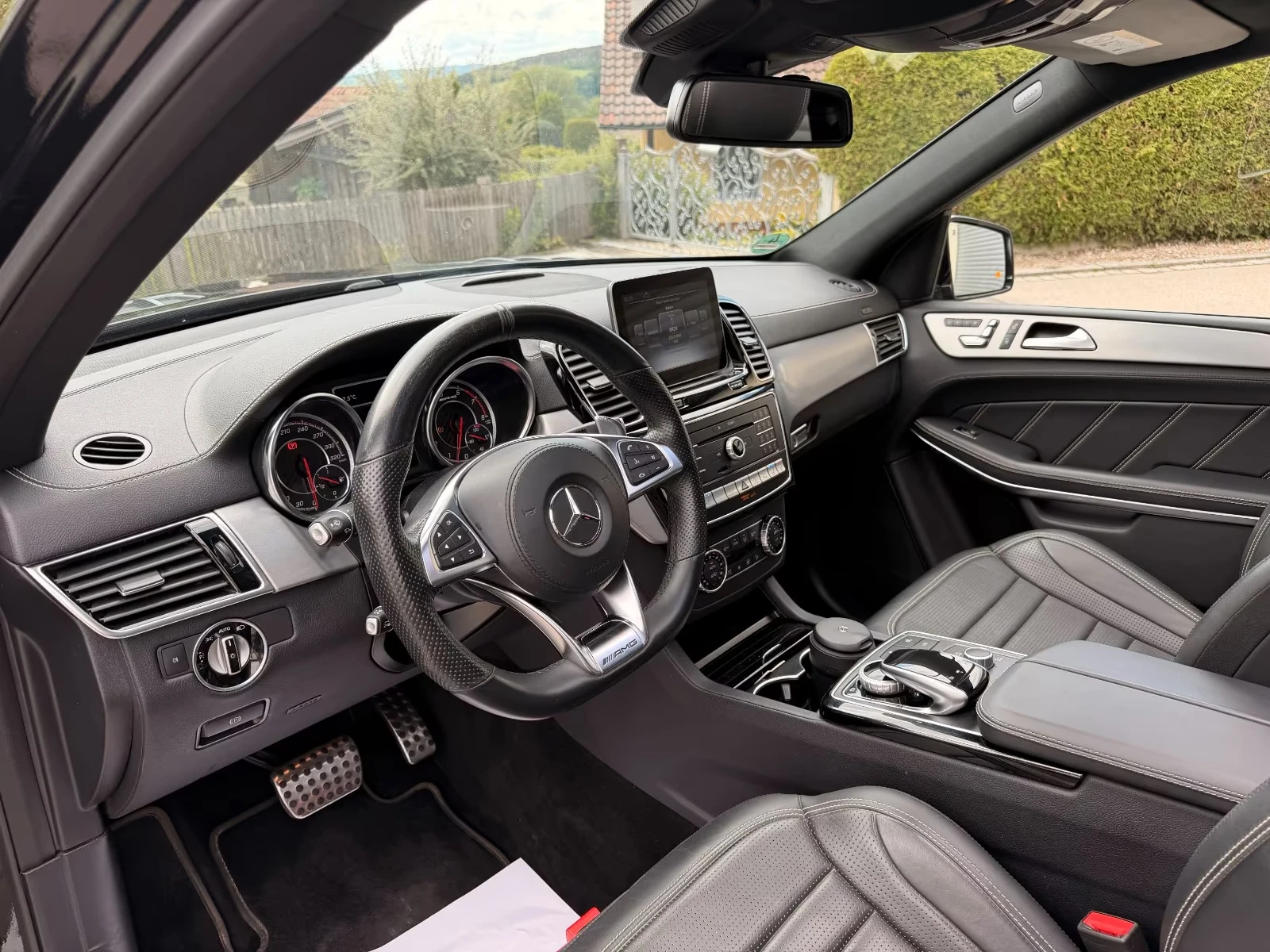 Mercedes-Benz GLS 63 AMG 4M/585HP/7S/PANO/360/329h, снимка 9 - Автомобили и джипове - 55788377