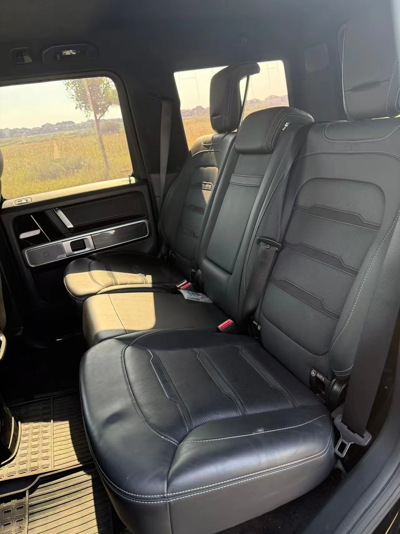 Mercedes-Benz G 63 AMG /360/DIS/BURMESTER/HEAD UP / CARFAX, снимка 12 - Автомобили и джипове - 55830618