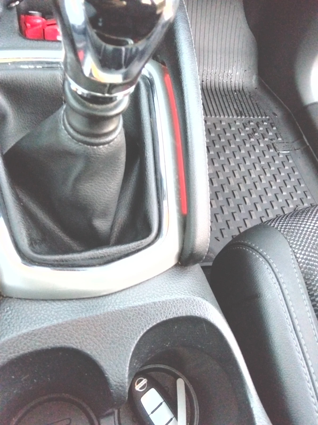 Nissan Qashqai, снимка 11 - Автомобили и джипове - 55994280