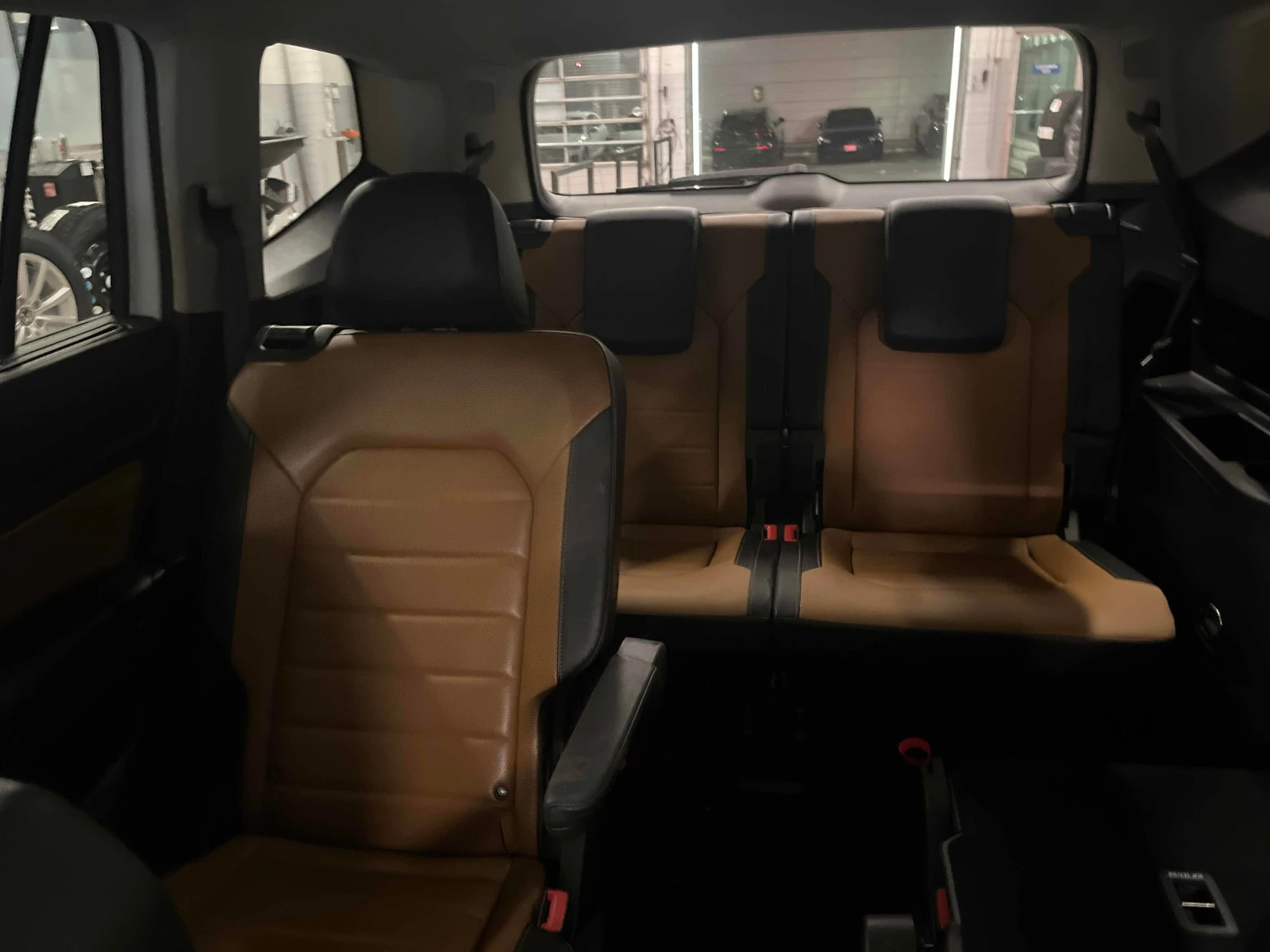 VW Atlas * Execline * ОТ ПРЕДСТАВИТЕЛСТВО* CARFAX* , снимка 10 - Автомобили и джипове - 56112960