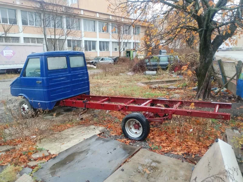 Iveco Daily На Части, снимка 12 - Бусове и автобуси - 52424672