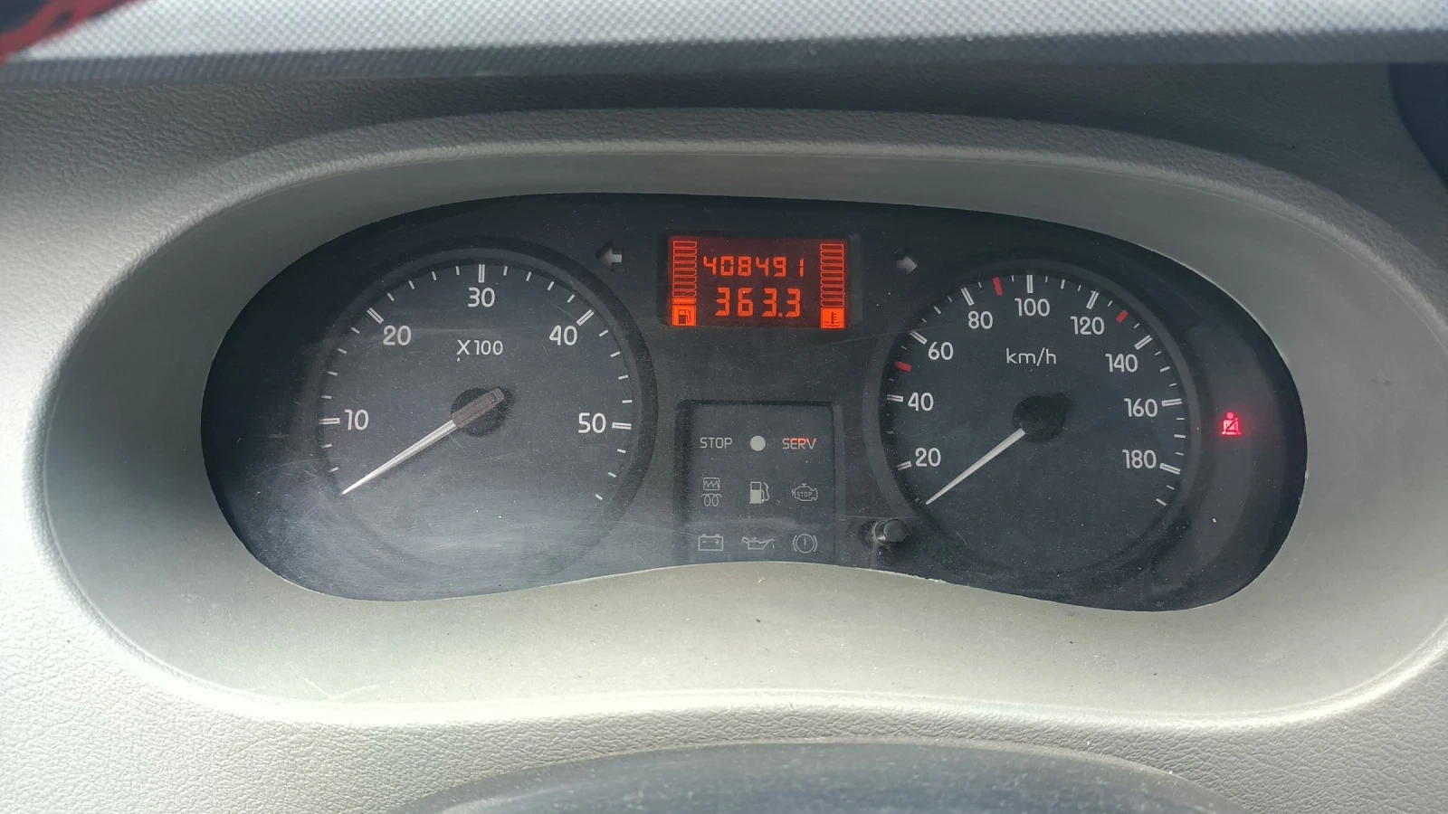 Renault Master Товарен Фургон с двигател Ивеко 6 ск - изображение 10