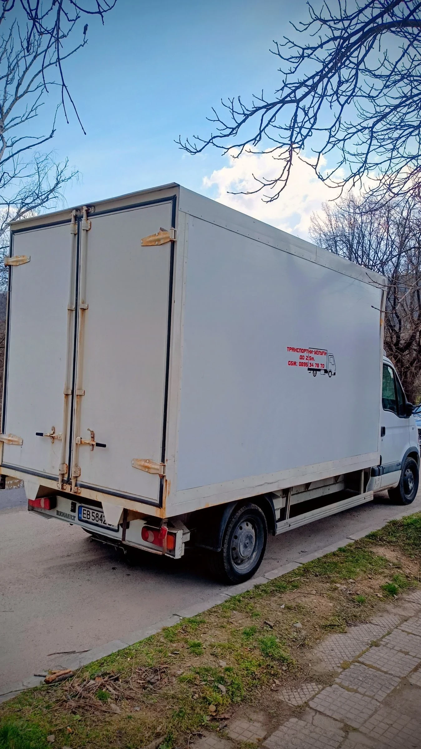 Renault Master Товарен Фургон с двигател Ивеко 6 ск - изображение 6