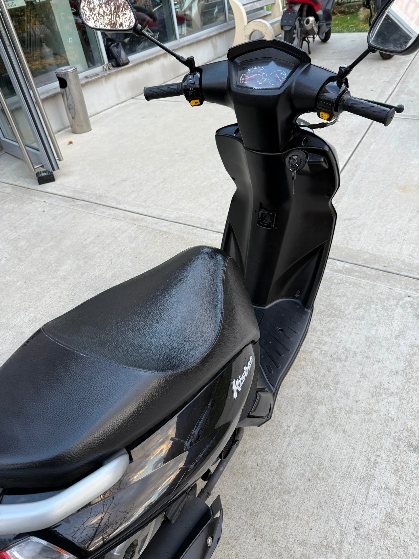 Peugeot Kissbee 50 4t 2016 6000km - изображение 8