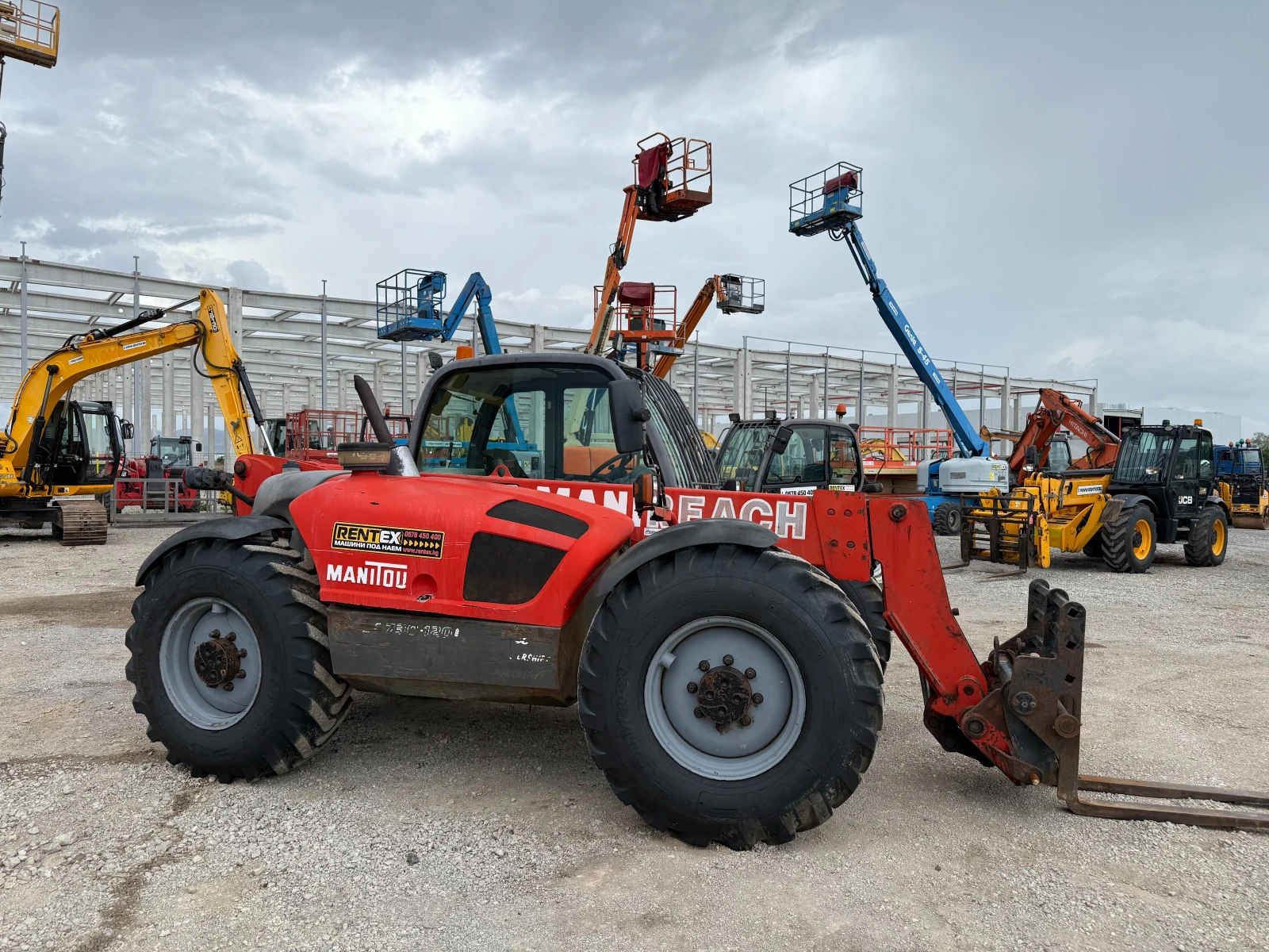 Телескопични товарачи Manitou MLT730-120 - изображение 4