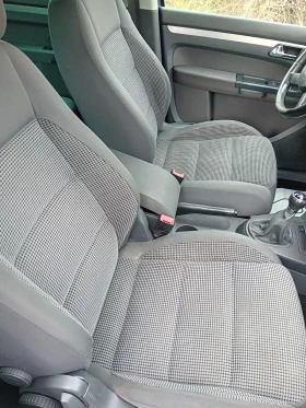 VW Touran 1.6 БЕНЗИН, снимка 10