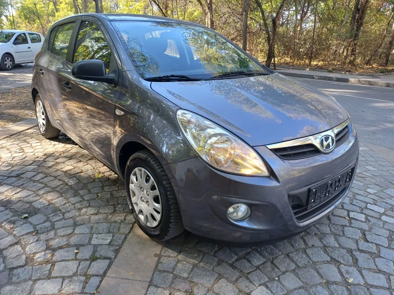 Hyundai I20 1.2 бензин , снимка 7 - Автомобили и джипове - 47709469