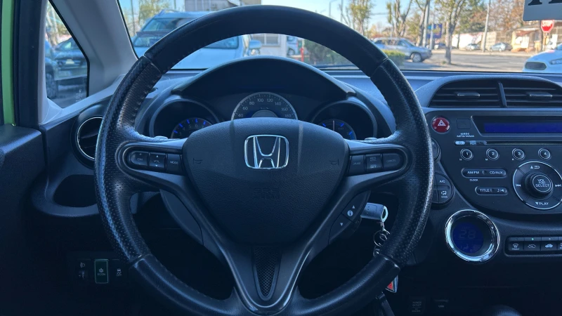 Honda Jazz, снимка 17 - Автомобили и джипове - 48256947