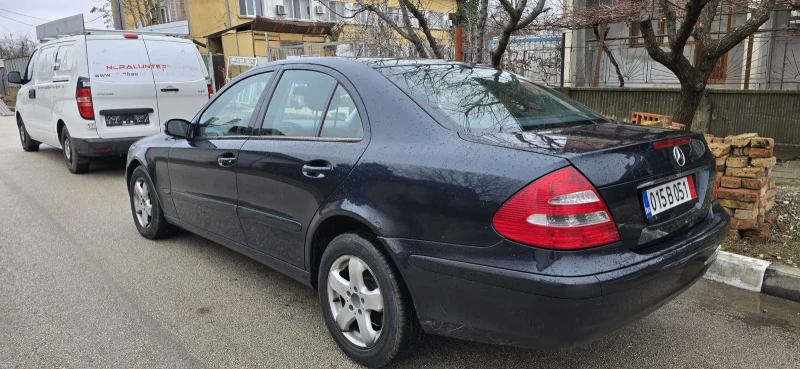 Mercedes-Benz E 240 2.4i, 220х.км, снимка 2 - Автомобили и джипове - 48457362