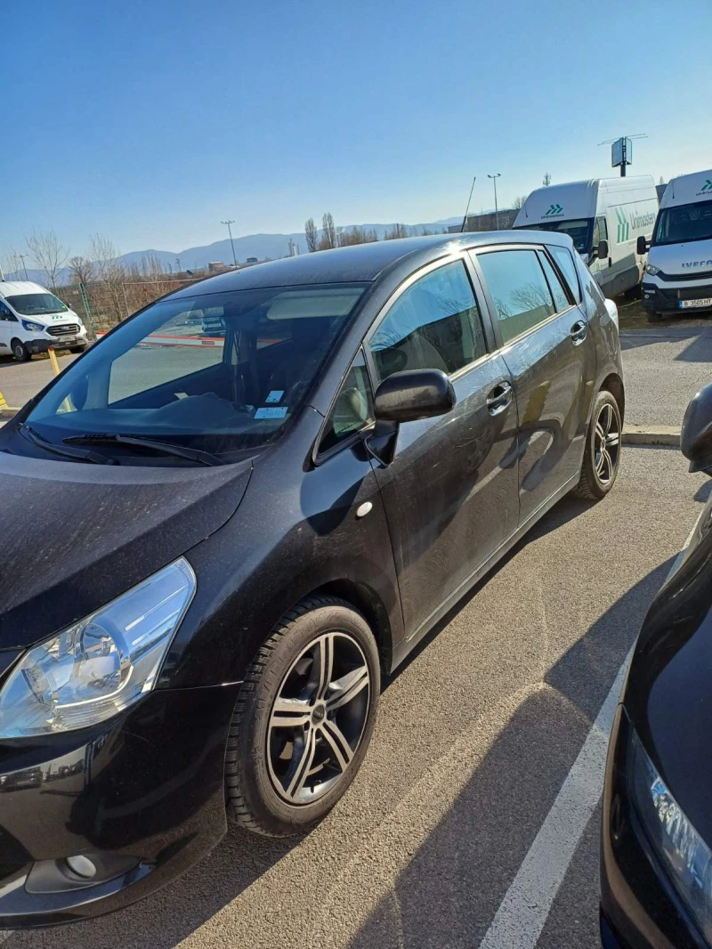 Toyota Verso, снимка 3 - Автомобили и джипове - 49084221