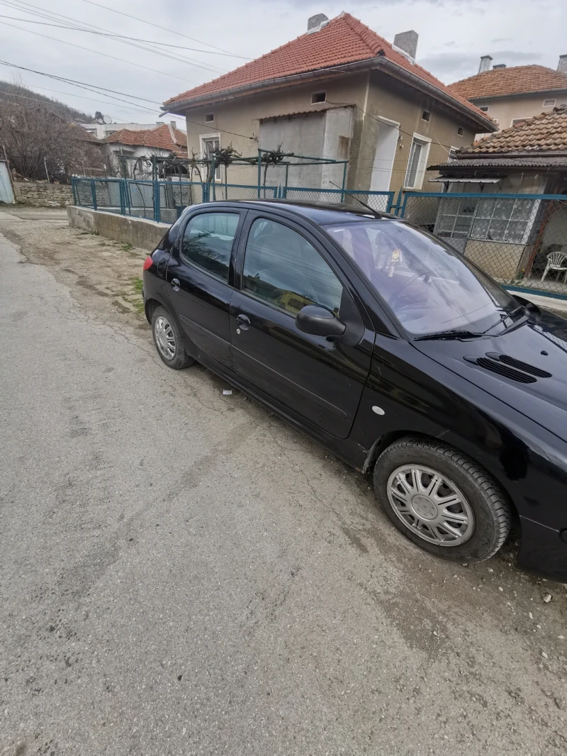 Peugeot 206 1.4HDI, снимка 2 - Автомобили и джипове - 49491581