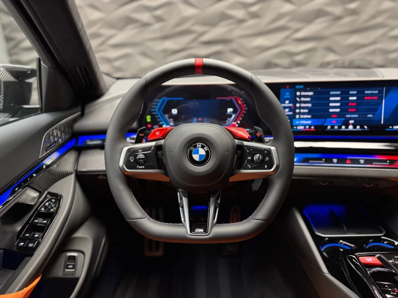BMW M5 G90 Ceramic* B&W* Carbon* Ultimate Package, снимка 6 - Автомобили и джипове - 50643976