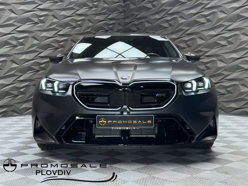 BMW M5 G90 Ceramic* B&W* Carbon* Ultimate Package, снимка 2 - Автомобили и джипове - 50643976
