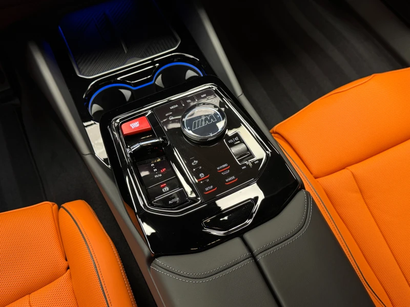 BMW M5 G90 Ceramic* B&W* Carbon* Ultimate Package, снимка 12 - Автомобили и джипове - 50643976