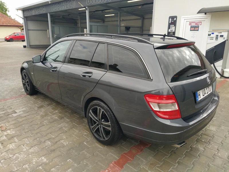 Mercedes-Benz C 220, снимка 3 - Автомобили и джипове - 52250838