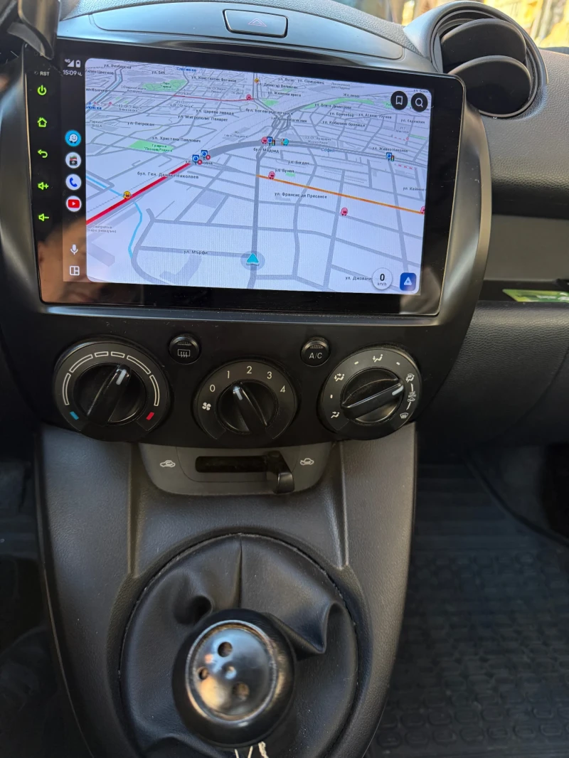 Mazda 2, снимка 5 - Автомобили и джипове - 52616012