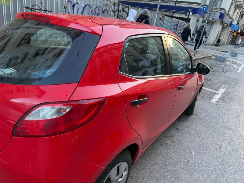 Mazda 2, снимка 2 - Автомобили и джипове - 52616012