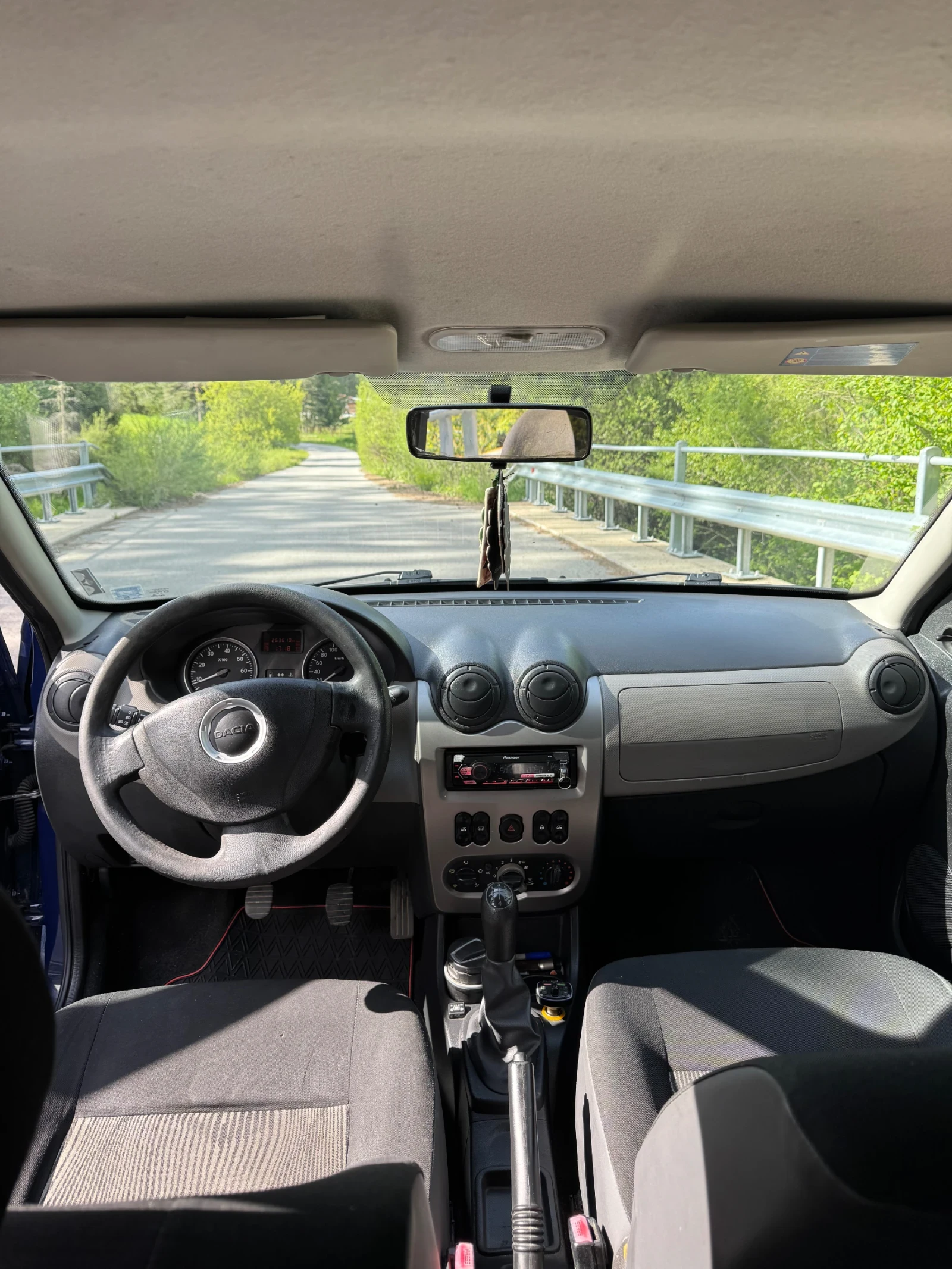 Dacia Sandero 1.2-16v LPG KLIMA - изображение 6