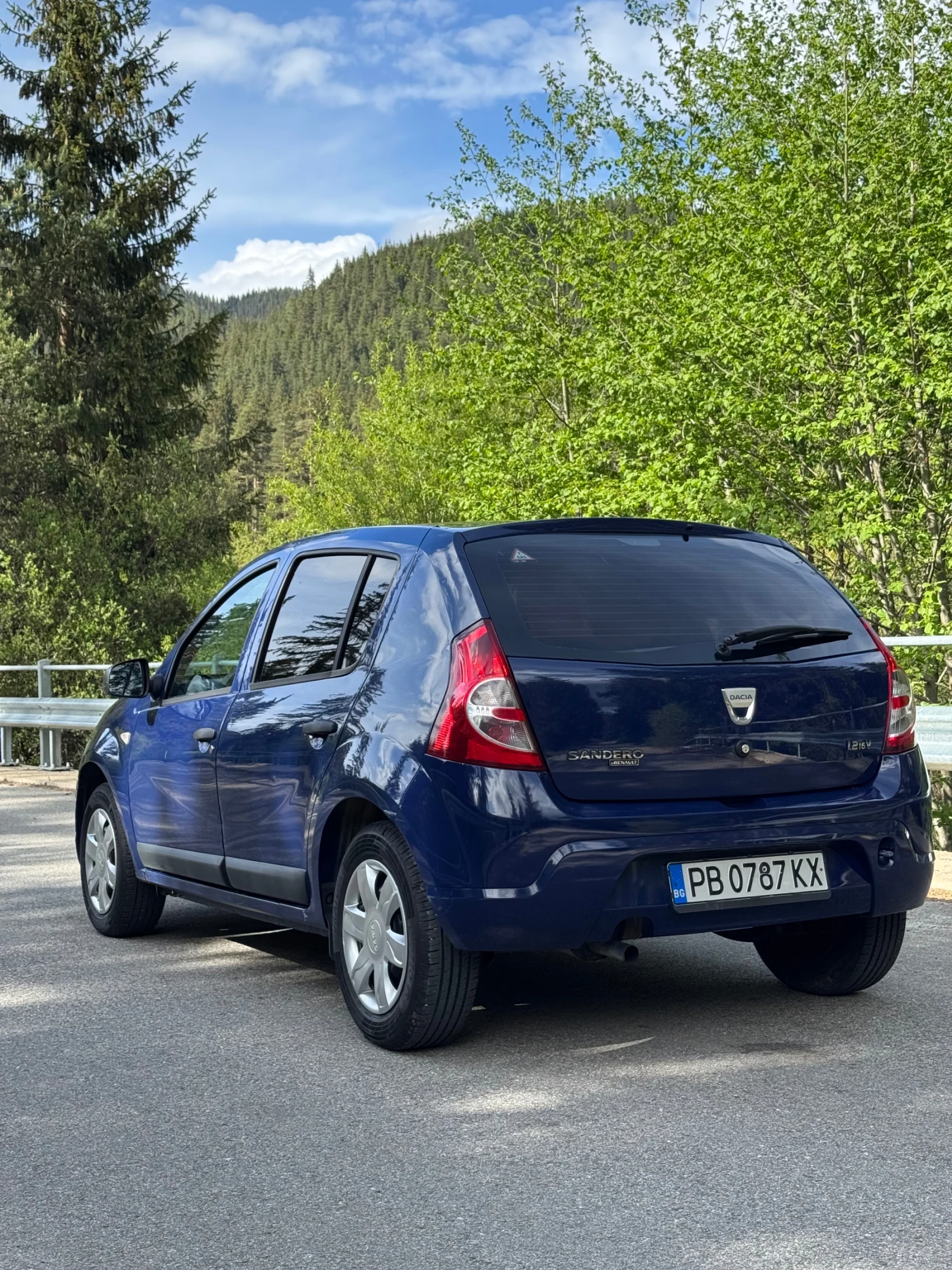 Dacia Sandero 1.2-16v LPG KLIMA - изображение 3